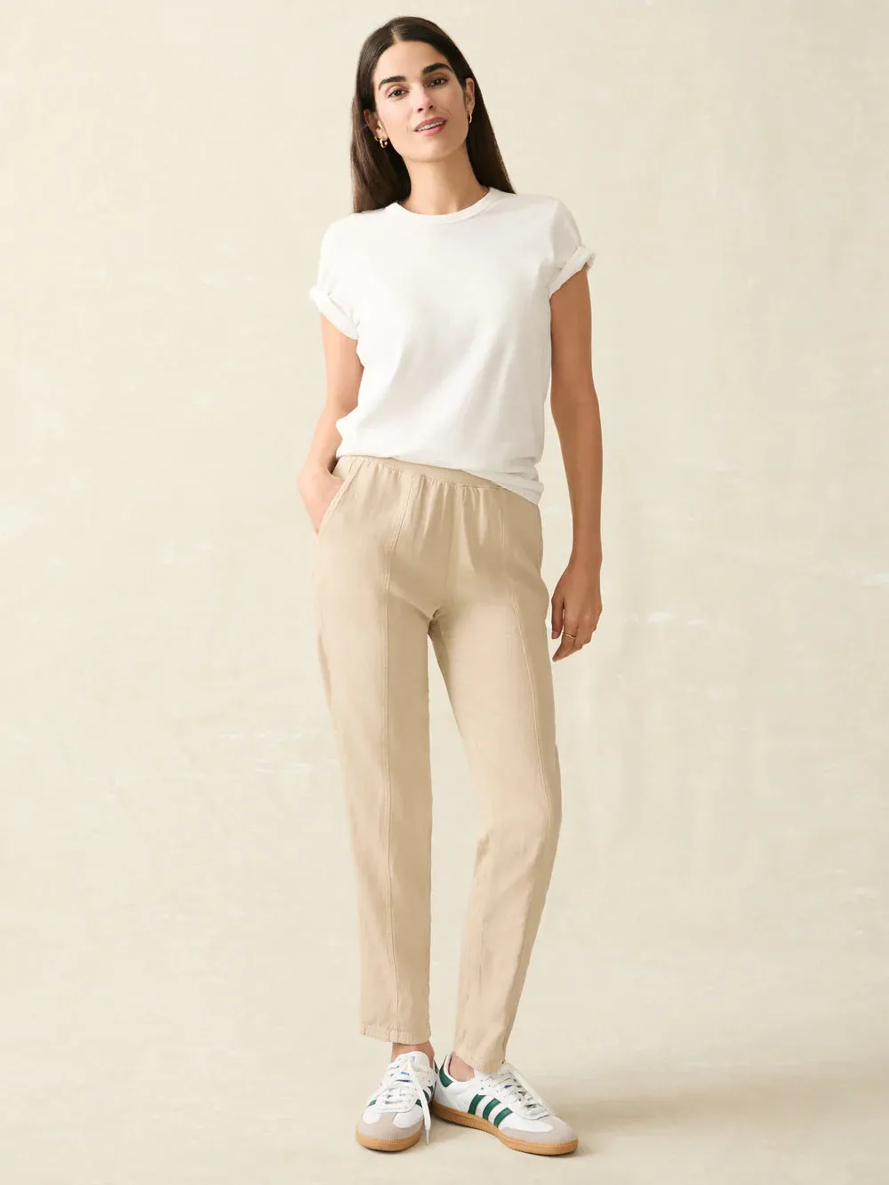 Arlie Pant in Safari