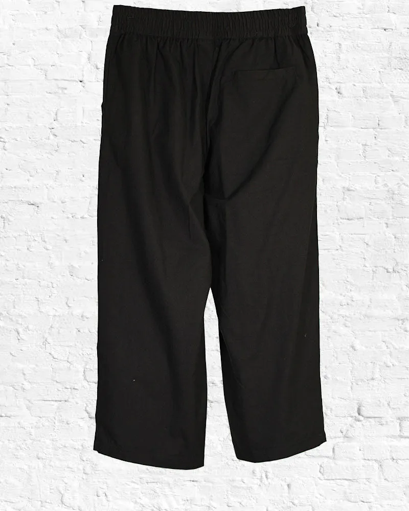 Black Linen Newport Capris