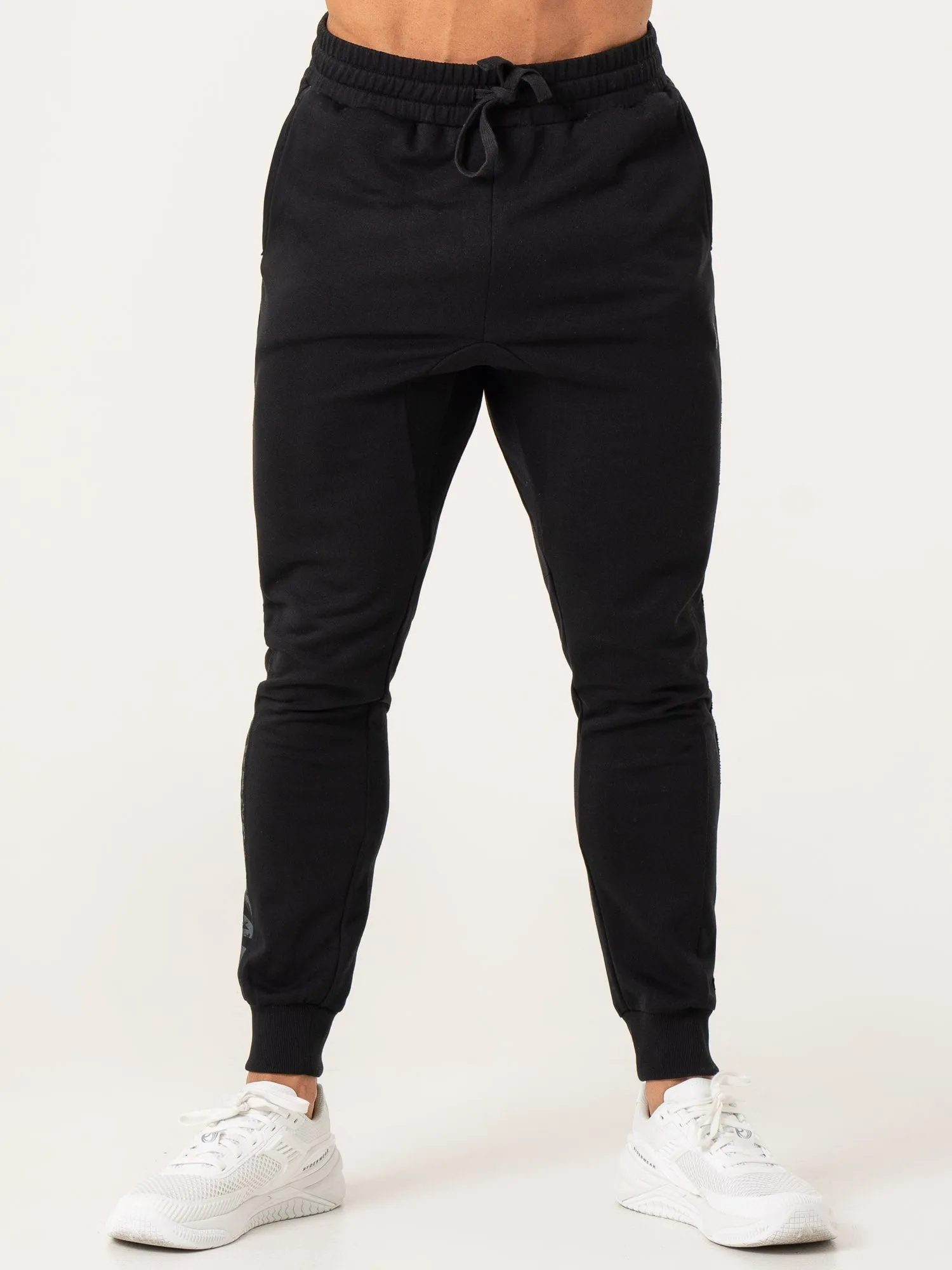 Force Track Pants - Black