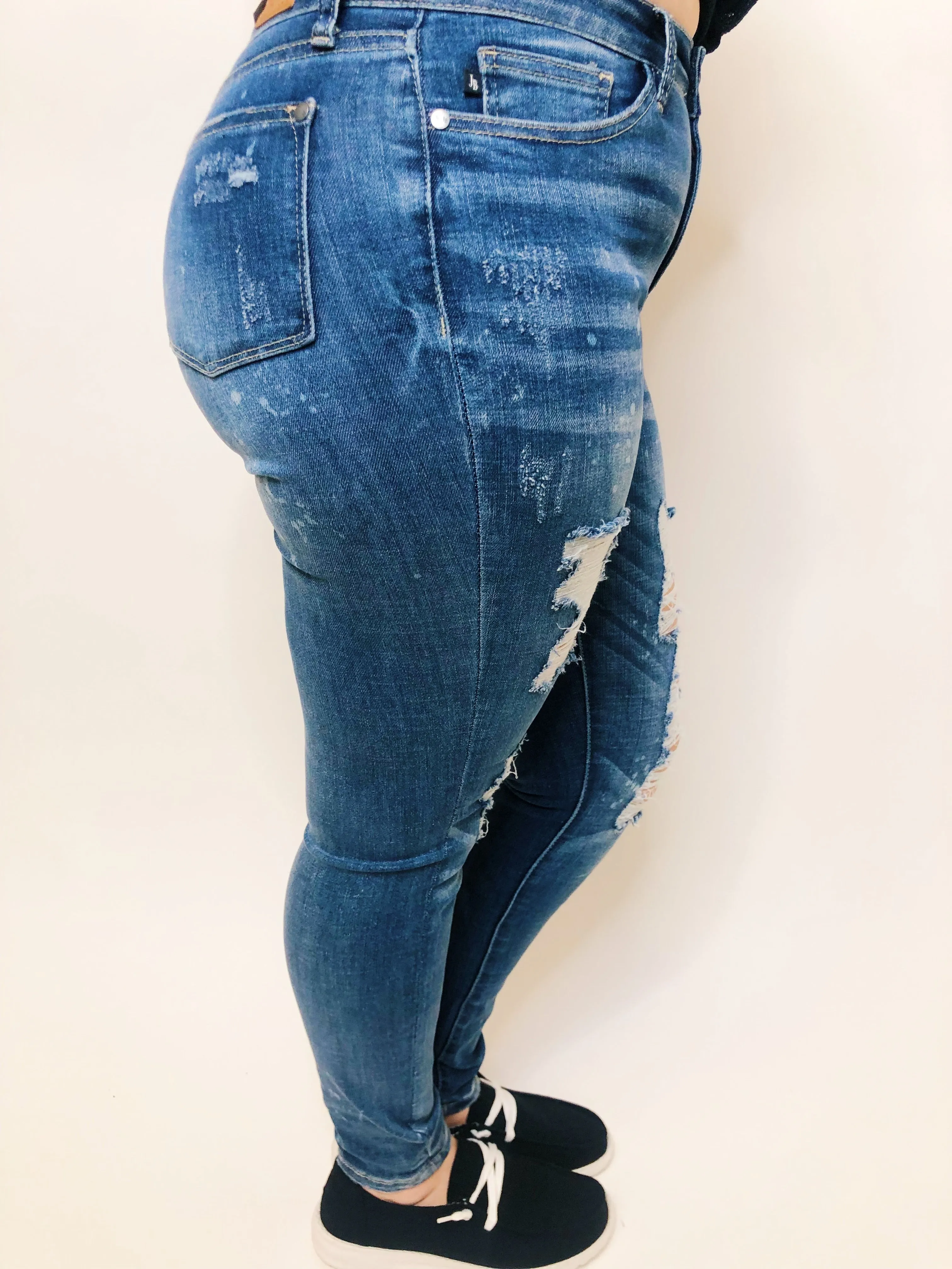 #K398 Nobody To Blame Bleached Judy Blue Mid-Rise Skinny Jeans