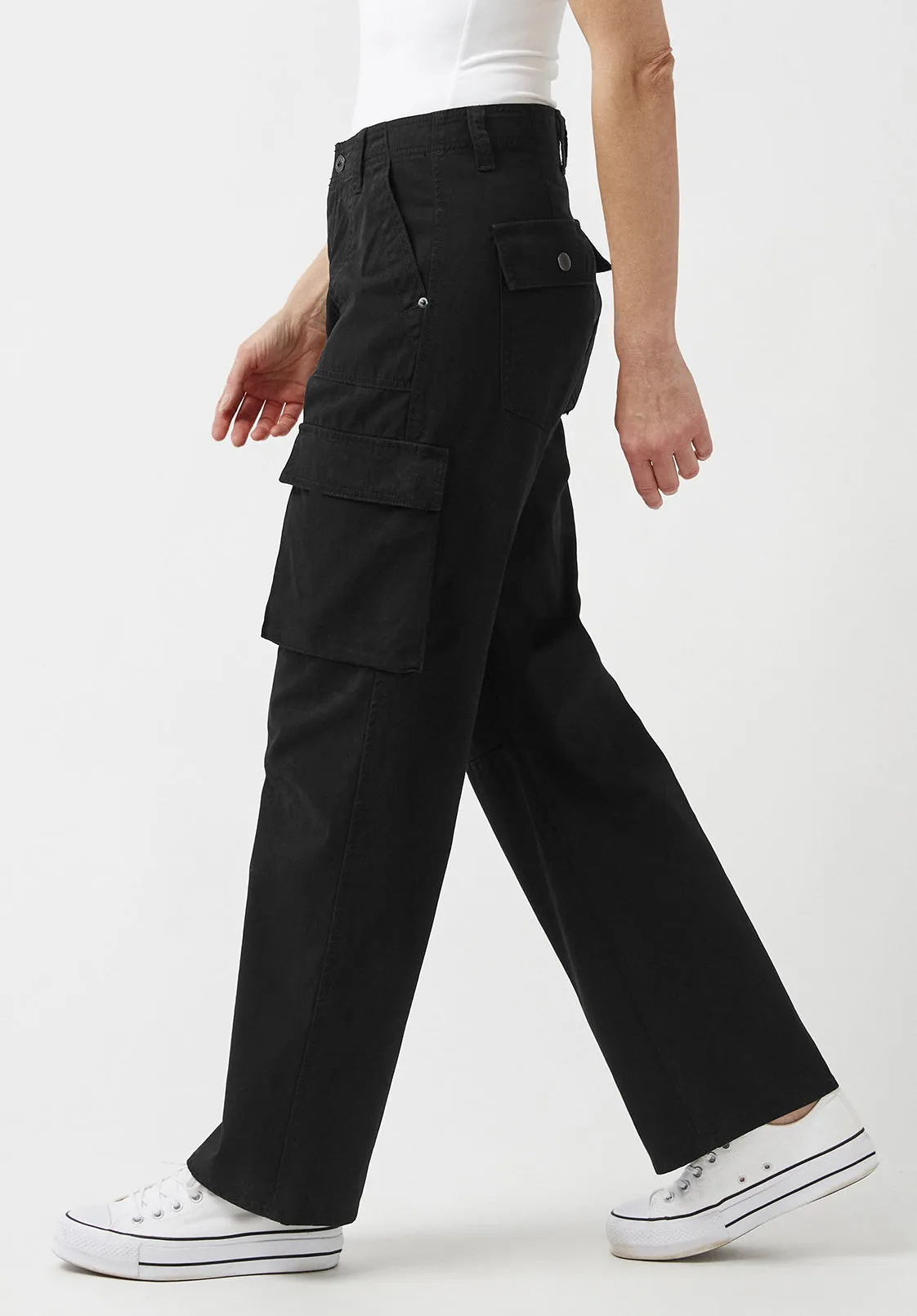 Low Rise Straight Gia Black Cargo Pants - BL15915