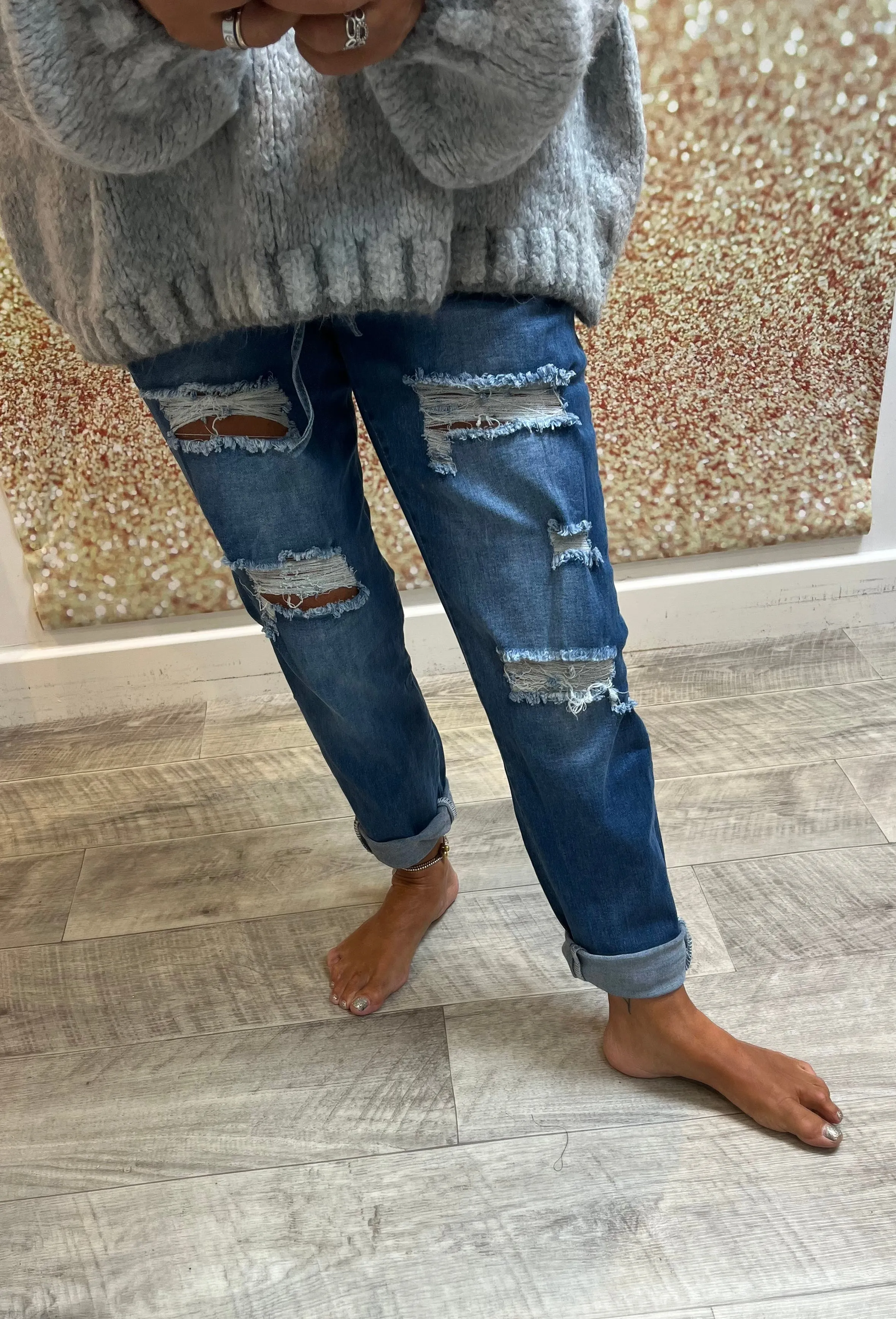 Ripped Denim Magic Mid wash Jeans